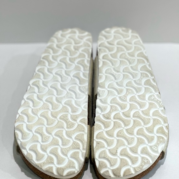 Birkenstock Siena size 7.5 / 38 Metallic Silver Suede Sandals Big Buckle - Picture 5 of 5